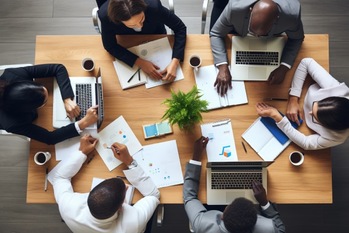 人的資本経営とは？取り組みの具体例を用いてわかりやすく解説