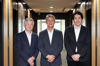 左より福本 勲氏（合同会社アルファコンパス）、久次 昌彦氏（アラスジャパン合同会社）、金子 武史氏（株式会社コアコンセプト・テクノロジー）