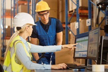 WMS（倉庫管理システム）の導入メリット・デメリットとは？