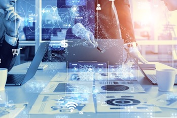 DXコンサルとは？　製造業がDXを進める必要性について解説