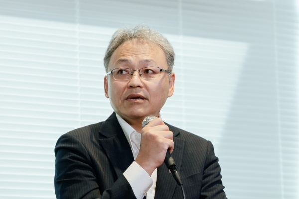 中川恵伸氏