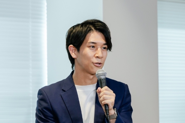 浮部史也氏