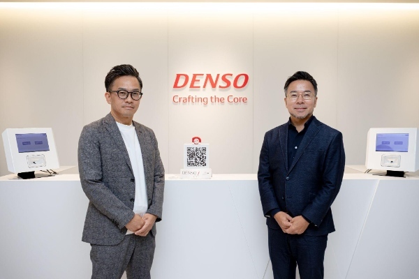 写真左からデンソー横瀨健心氏、Koto Online田口紀成編集長