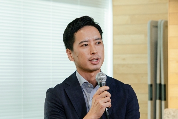 石原雅崇氏