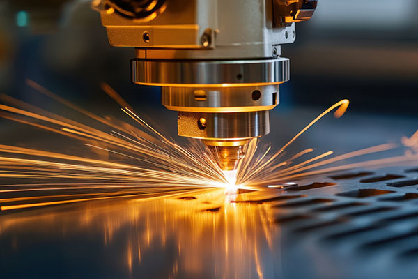 異種材接合とは？製造業経営者が知るべき5つのメリットと導入成功のポイントを解説