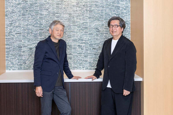 左より、合同会社アルファコンパス 代表CEO 福本 勲氏、フジテック株式会社 専務執行役員 デジタルイノベーション本部長 友岡賢二氏