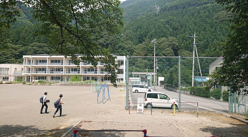 群馬県上野村（上野小学校周辺）